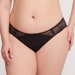 Slip Black Pampelune -Soutiens-gorge Boutique BL02453 032 WEB 1 033a6aea 934e 44a0 b80d 129b2a48e734