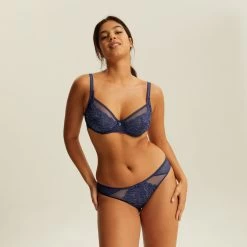 Culotte Marine CAPRI 9 Culotte Marine CAPRI -Soutiens-gorge Boutique BL02500 021 WEB 3 8f52e260 f1f4 45c4 b2ec dfa6692a9ddf