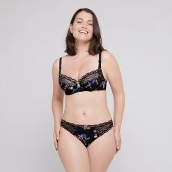 Culotte Noire Gold LUCCIA TWIST 9 Culotte Noire Gold LUCCIA TWIST -Soutiens-gorge Boutique BL02609 9N5 WEB 3 ef79f8b5 1e39 4e06 8222 67f4bdb86421