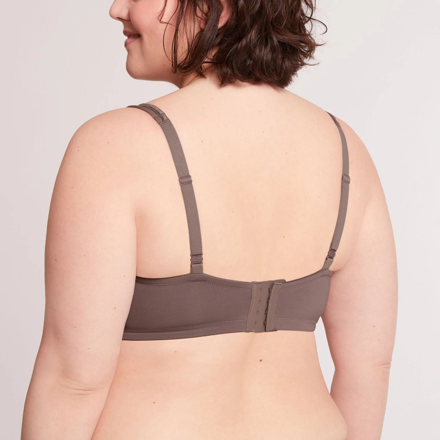 Soutien-gorge Sans Armatures Taupe Moulded Convertible 4 Soutien-gorge Sans Armatures Taupe Moulded Convertible – Image 2